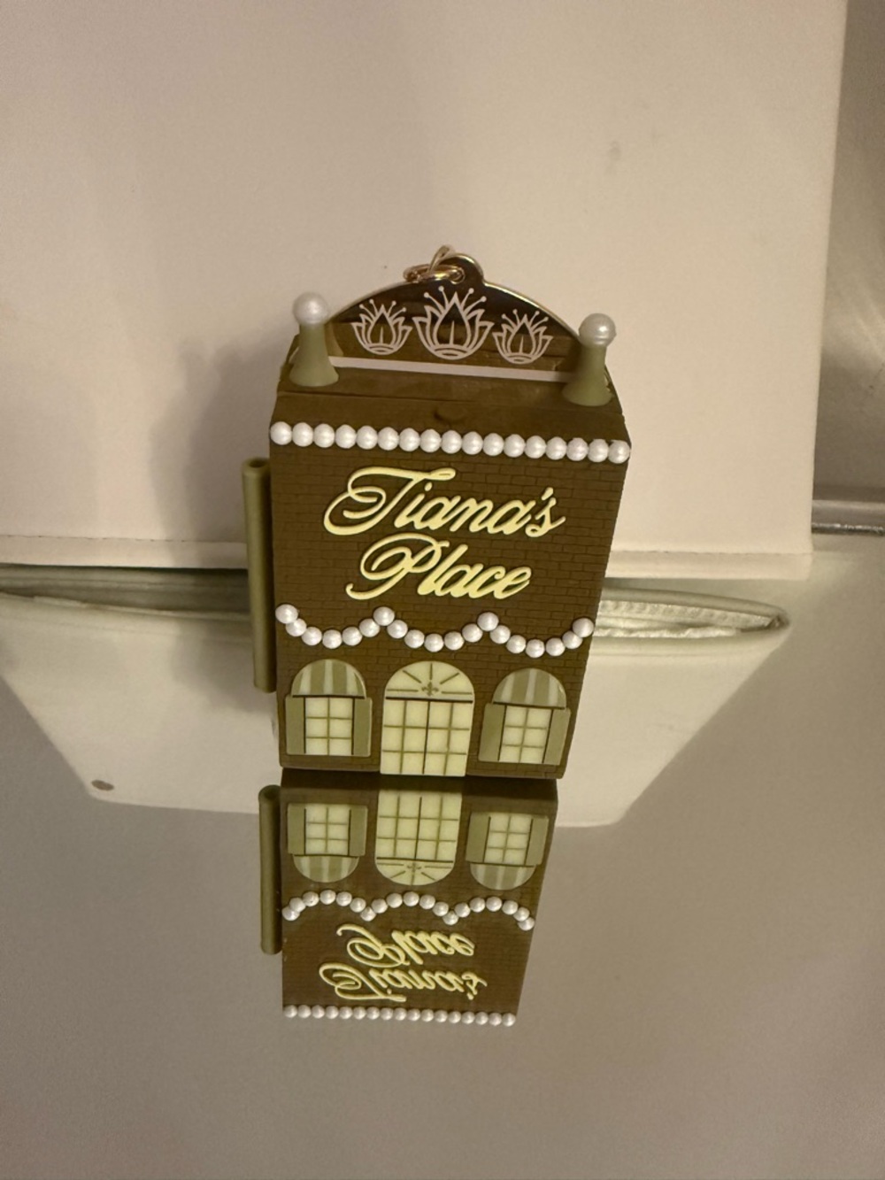Tiana's Place Bath & Body Works Pocket Bac Holder (Light up)